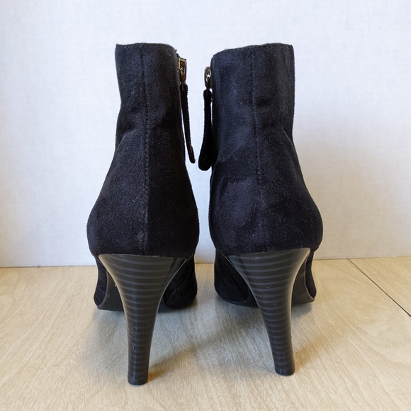 Isaac Mizrahi for Target Black Faux Suede Booties size 8 - Picture 7 of 13